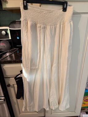 Kimchi Blue Cream Smocked-Waist Wide Leg Pants